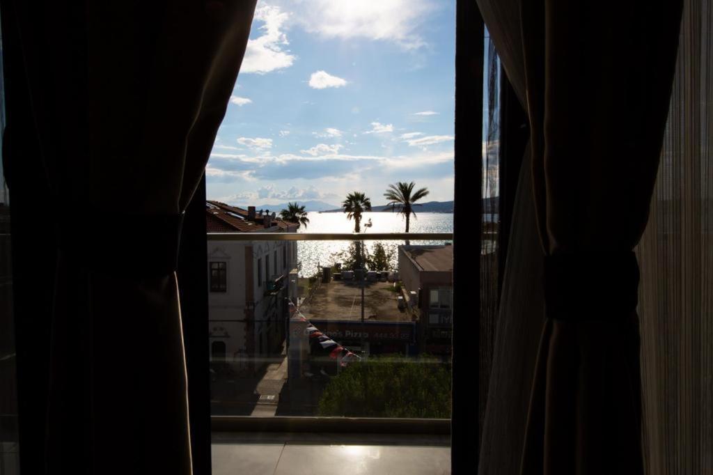 Carpe Diem Hotel Ayvalik Exterior photo